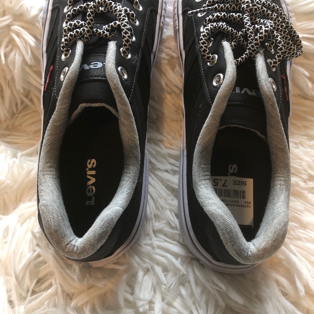 Levis Men's Turner-CZ Sneakers  Size 7.5 Low-Top Shoes Black & White Casual - Picture 5 of 7